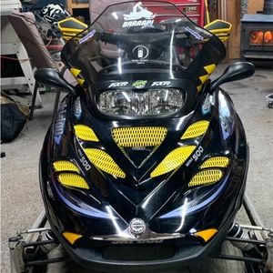 Meet your Posher, Travis